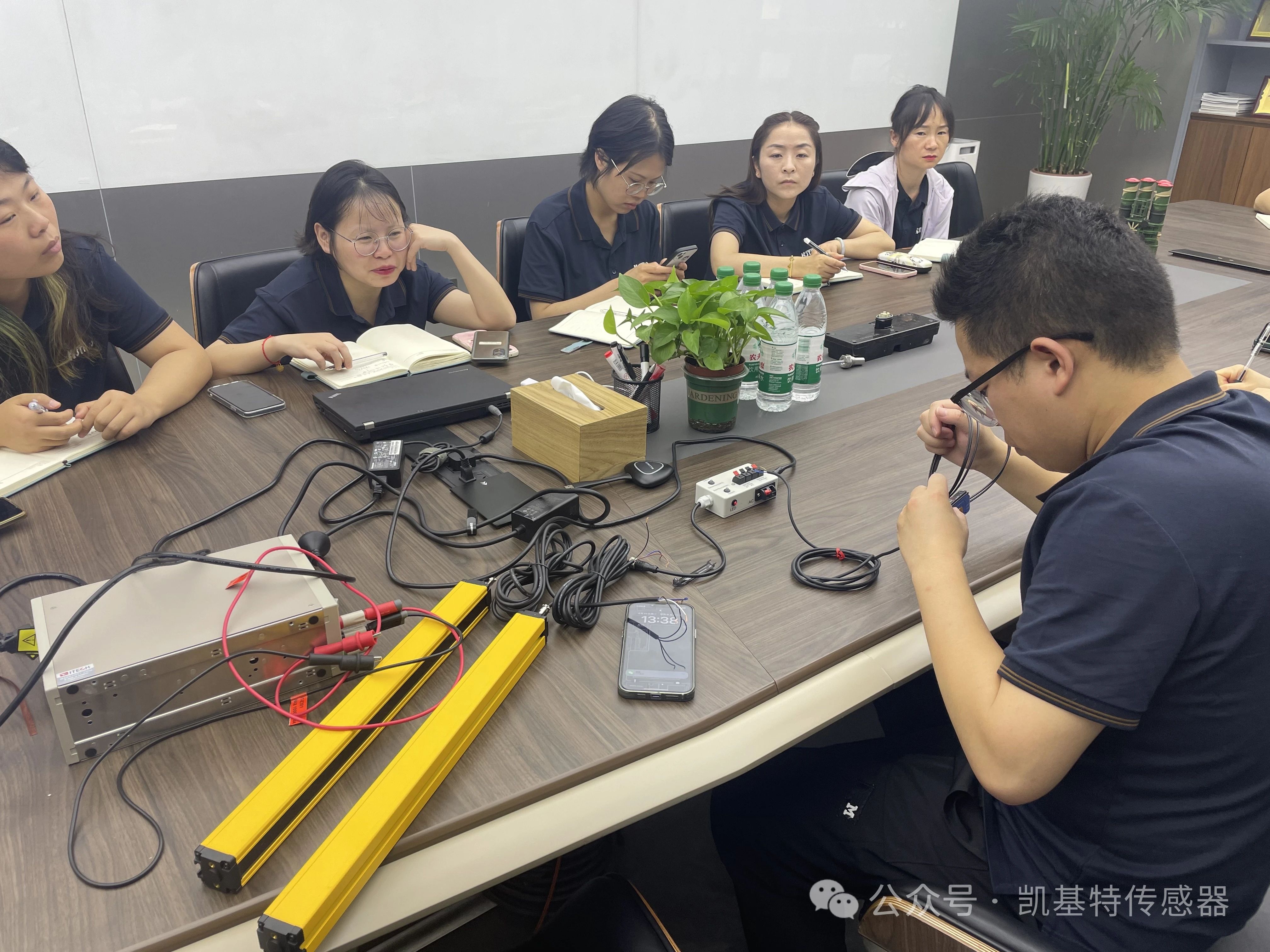 凯基特学院 | 光纤传感器和安全光幕产品介绍 凯基特学院 | 光纤传感器和安全光幕产品介绍